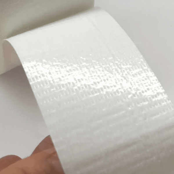 Epat 1T3175 taśma naprawcza biała duct tape zbrojenie z bliska